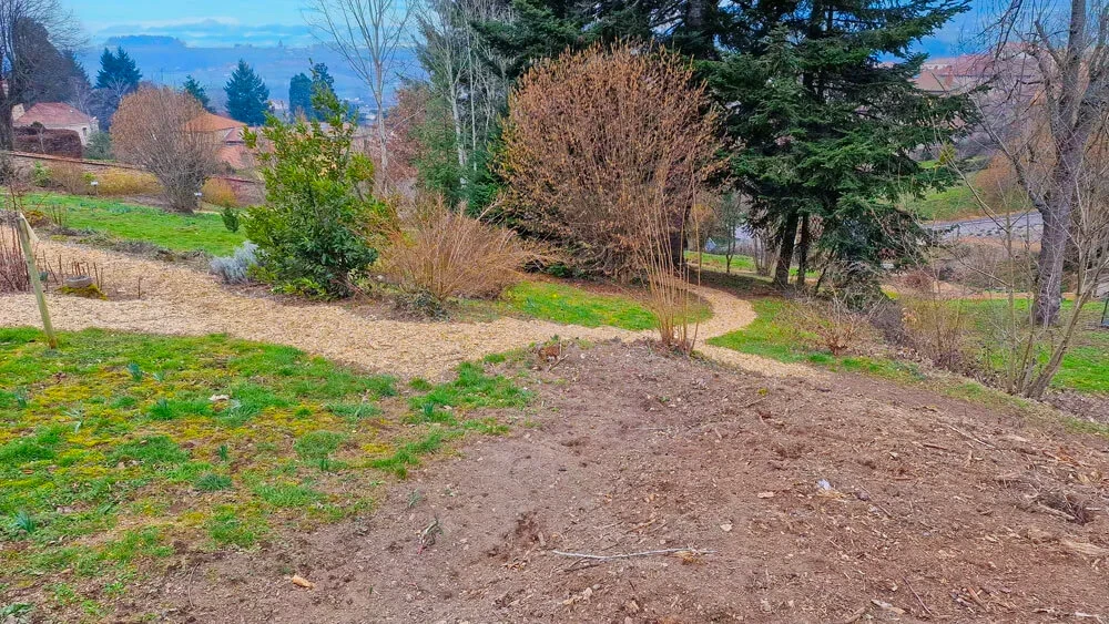 Entretien du Sentier avec du Broyat Entretien du Sentier avec du Broyat